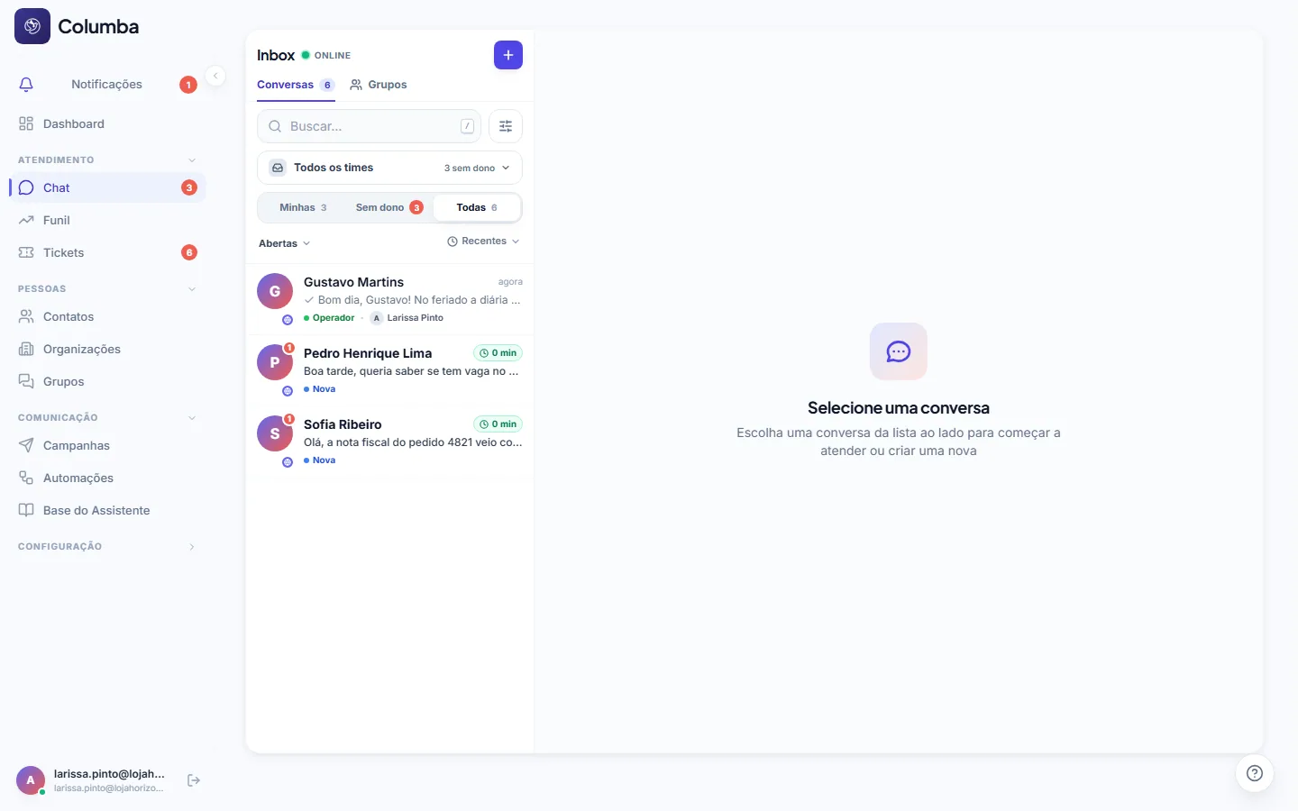 Lista do Inbox com as filas Minhas, Sem dono e Todas, semáforo de espera e o botão Pegar a próxima